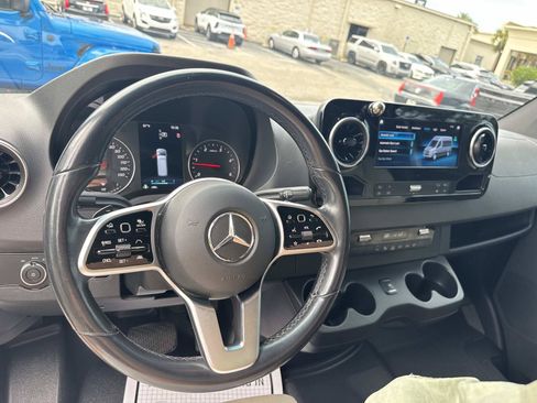 Used 2020 Mercedes-Benz Sprinter 3500 image 15