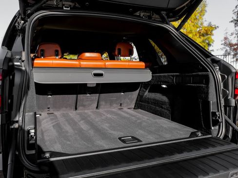 Used 2021 BMW X5 xDrive40i w/ Executive Package image 60