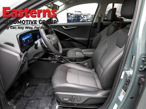 Used 2023 Kia Niro Wind w/ Wind Preserve Package FWD image 14