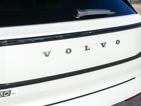 New 2025 Volvo EX30 Plus w/ Protection Package Premier AWD/4WD image 12