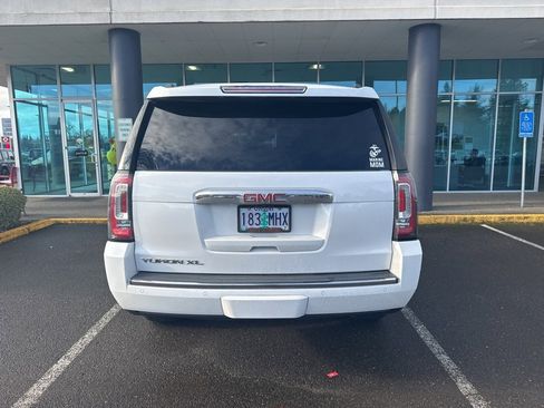 Used 2020 GMC Yukon XL Denali w/ Open Road Package image 5