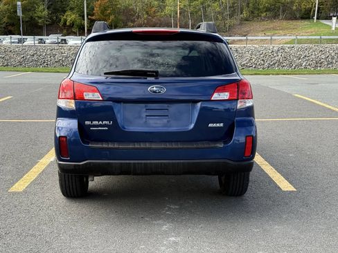 Used 2011 Subaru Outback 2.5i Premium w/ All-Weather Pkg image 7