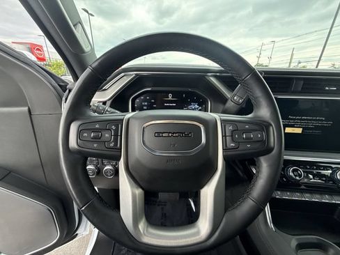 Used 2024 GMC Sierra 2500 Denali w/ Technology Package AWD/4WD image 14