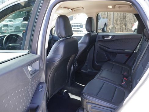 Used 2020 Ford Escape Titanium image 16