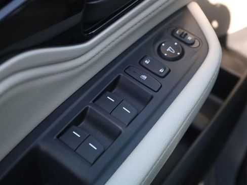 New 2026 Honda Odyssey Touring image 11