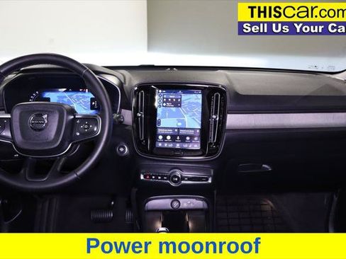 Used 2024 Volvo XC40 B5 Plus w/ Protection Package Premier AWD/4WD image 22