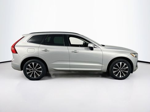 Used 2023 Volvo XC60 B5 Core w/ Protection Package Premier image 4