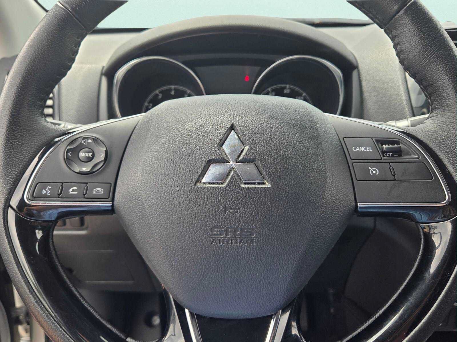 Used 2024 Mitsubishi Outlander Sport SE AWD/4WD image 27