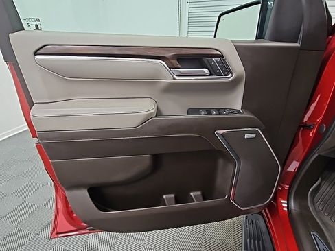 Used 2023 GMC Sierra 1500 SLT w/ SLT Premium Plus Package image 31