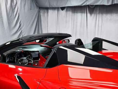 Used 2024 Chevrolet Corvette Stingray w/ Z51 Performance Package image 70