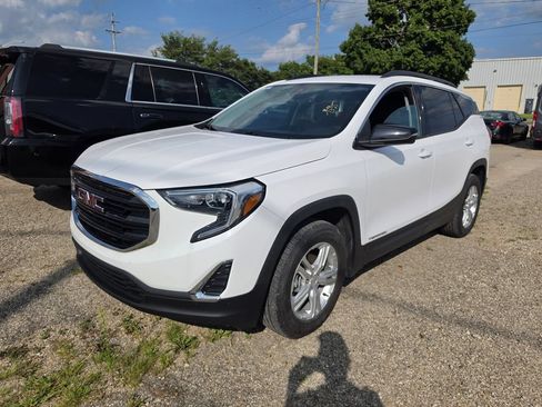 Used 2020 GMC Terrain SLE w/ Driver Convenience Package AWD/4WD image 1