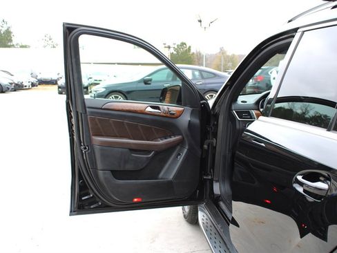 Used 2015 Mercedes-Benz GL 320 BlueTEC 4MATIC image 30