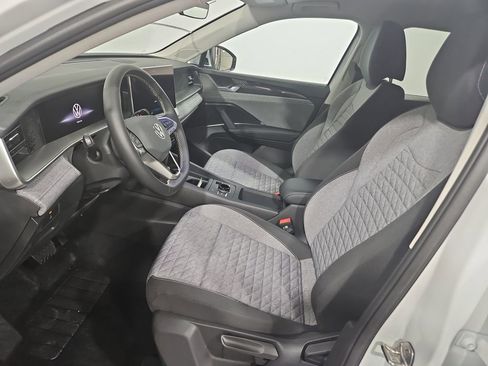 New 2026 Volkswagen Tiguan S AWD/4WD image 9