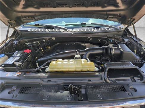 Used 2019 Ford Expedition Max XLT w/ Equipment Group 201A AWD/4WD image 22