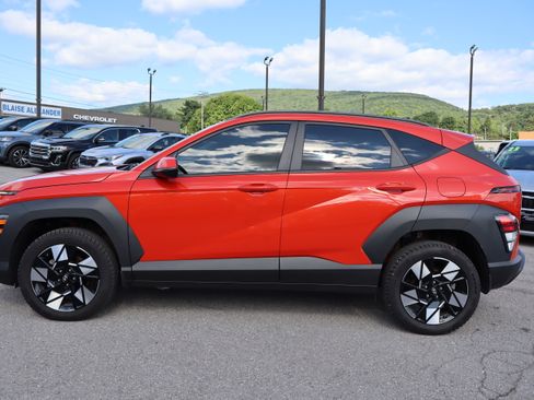 Certified 2025 Hyundai Kona SEL AWD/4WD image 7