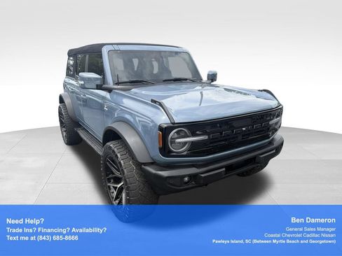 Used 2024 Ford Bronco Outer Banks w/ Sasquatch Package AWD/4WD image 3