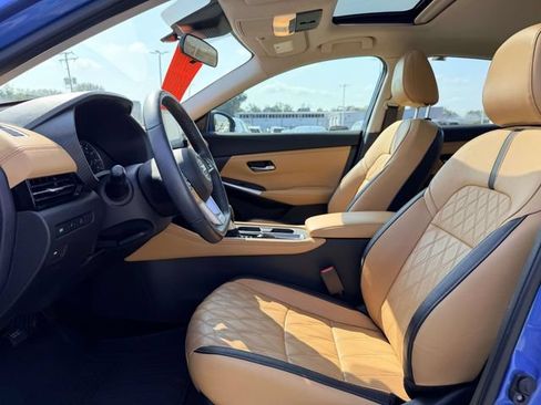 Used 2020 Nissan Sentra SV w/ SV Premium Package FWD image 16