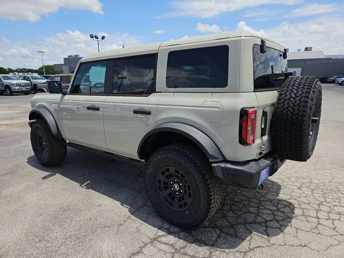 New 2026 Ford Bronco Badlands AWD/4WD image 8