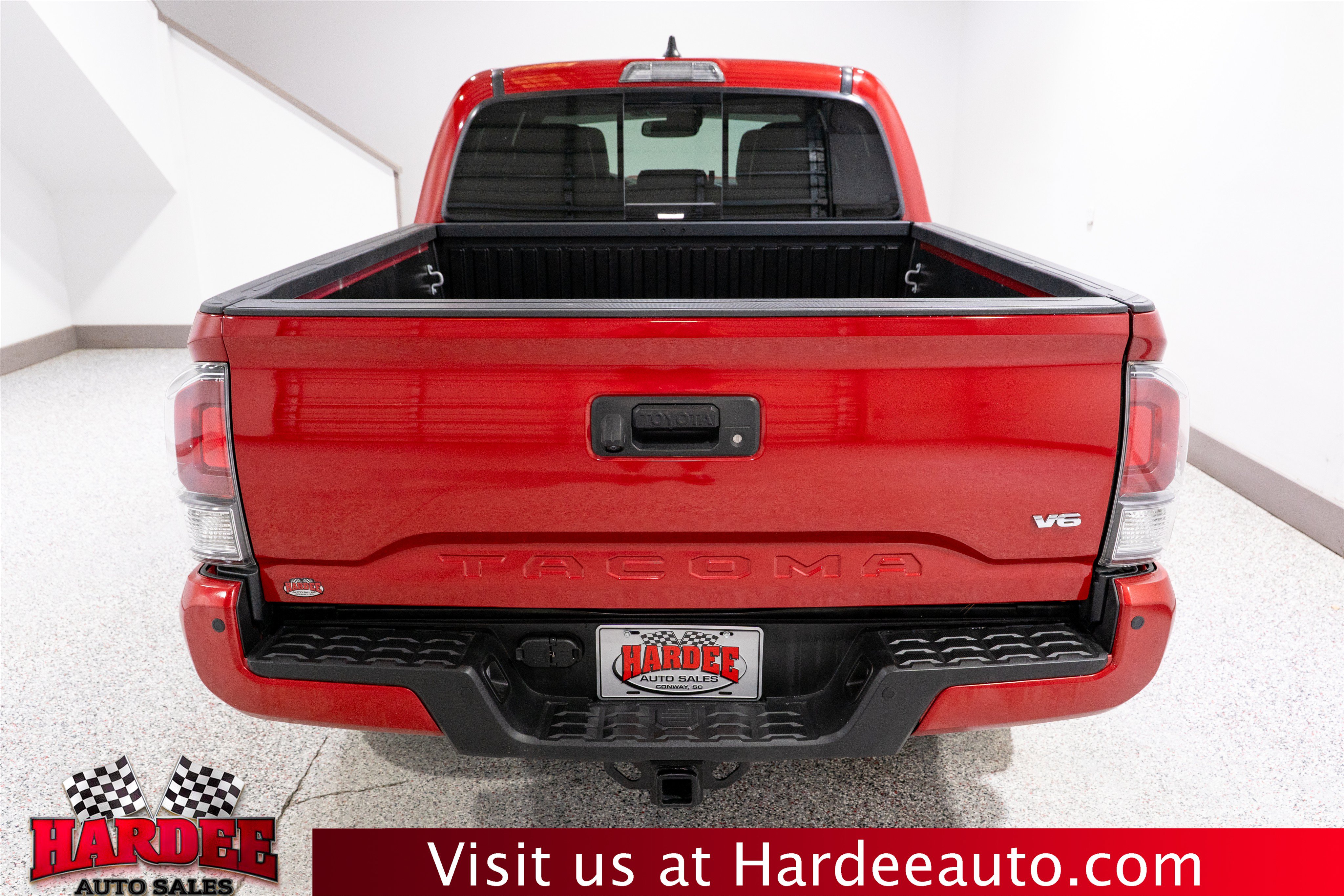 Used 2023 Toyota Tacoma TRD Sport w/ TRD Premium Sport Package AWD/4WD image 4