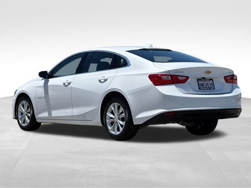 Used 2024 Chevrolet Malibu LT FWD image 3