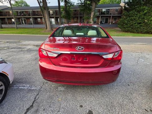 Used 2013 Hyundai Sonata GLS w/ Popular Equipment Pkg FWD image 11