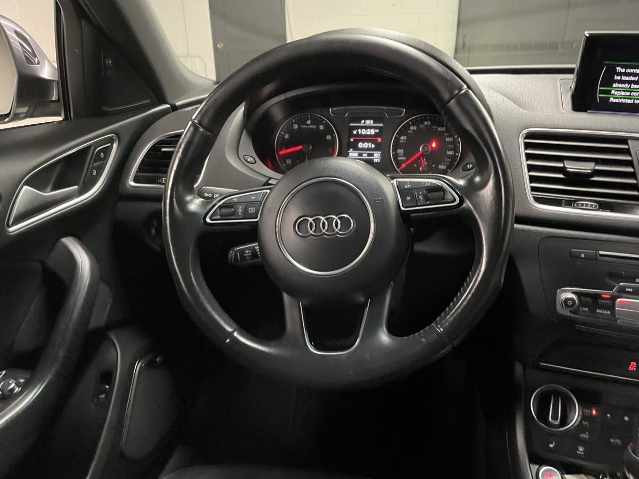 Used 2018 Audi Q3 2.0T Premium Plus w/ Premium Plus Package AWD/4WD image 17