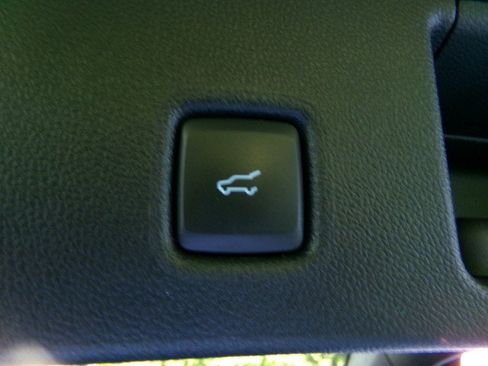 Used 2020 Ford Escape SEL AWD/4WD image 30