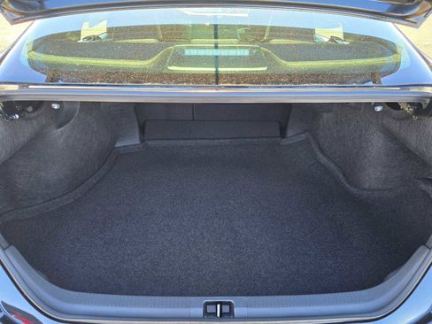 Used 2025 Toyota Camry SE image 17