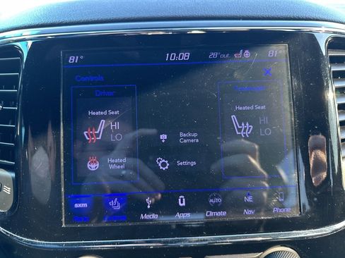 Used 2019 Jeep Grand Cherokee Altitude image 26