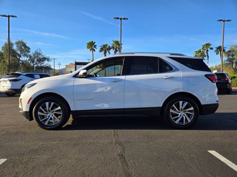 Used 2023 Chevrolet Equinox Premier AWD/4WD image 3