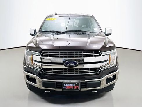 Used 2019 Ford F150 Lariat image 2