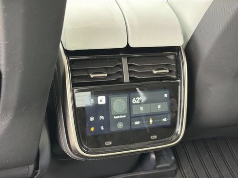 Used 2022 Rivian R1T Adventure AWD/4WD image 19