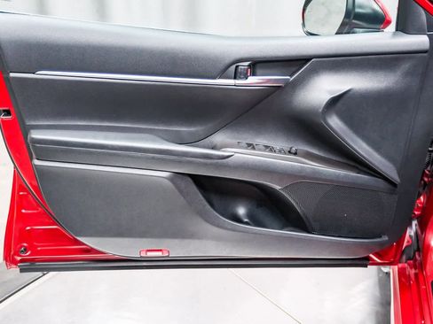 Used 2022 Toyota Camry SE image 23