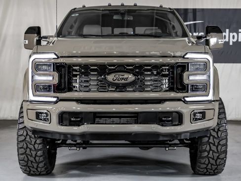 Used 2026 Ford F450 Platinum AWD/4WD image 3