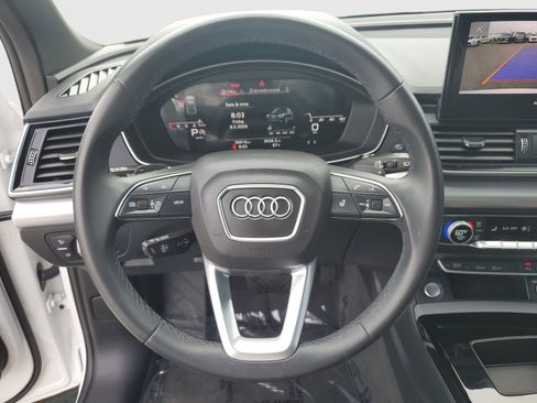 Used 2024 Audi Q5 2.0T Premium w/ Summer of Audi Package AWD/4WD image 29