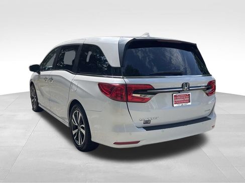 Used 2023 Honda Odyssey Touring image 3