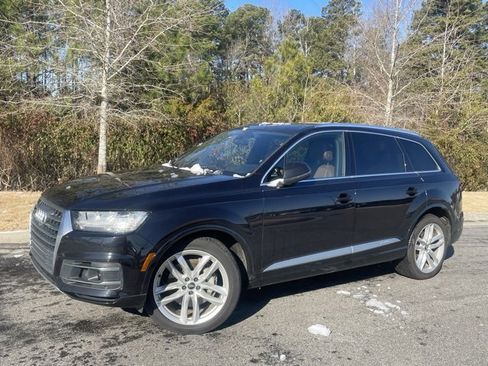Used 2018 Audi Q7 3.0T Prestige w/ Prestige Package image 1