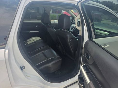 Used 2013 Ford Edge Sport w/ Driver Entry Pkg FWD image 13