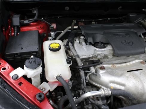 Used 2016 Toyota RAV4 LE AWD/4WD image 22