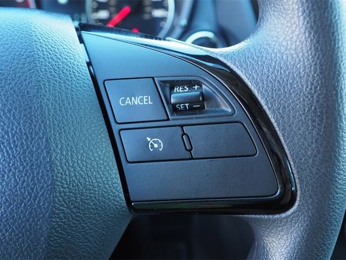 Used 2024 Mitsubishi Eclipse Cross LE image 25