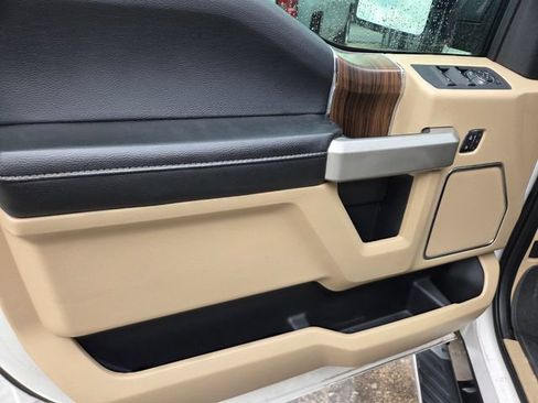 Used 2016 Ford F150 Lariat w/ Equipment Group 501A Mid AWD/4WD image 10