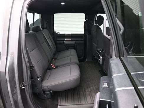 Used 2019 Ford F150 XLT w/ Equipment Group 302A Luxury AWD/4WD image 12