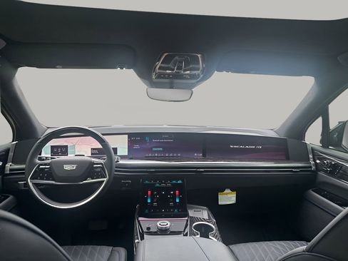 New 2026 Cadillac Escalade IQ Luxury 1 w/ LPO, Floor Liner Package image 22