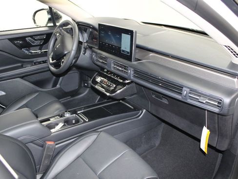 New 2026 Lincoln Corsair Reserve image 29