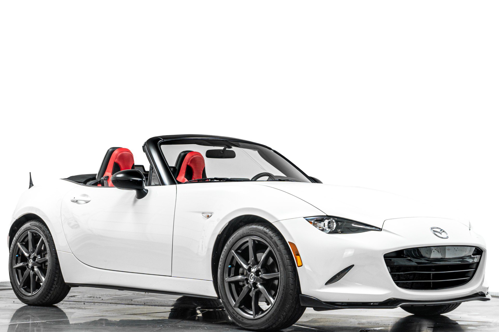 Used 2016 MAZDA MX-5 Miata Club RWD image 30