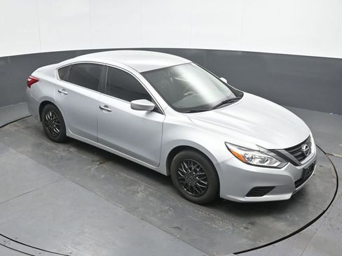 Used 2016 Nissan Altima 2.5 S w/ Power Driver Seat Package image 29