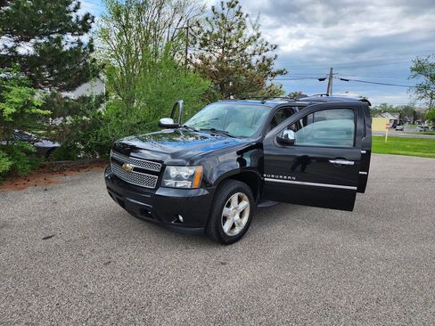 Used 2011 Chevrolet Suburban LTZ image 12