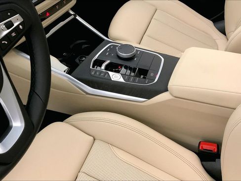 Certified 2023 BMW 330i xDrive Sedan w/ Premium Package AWD/4WD image 22
