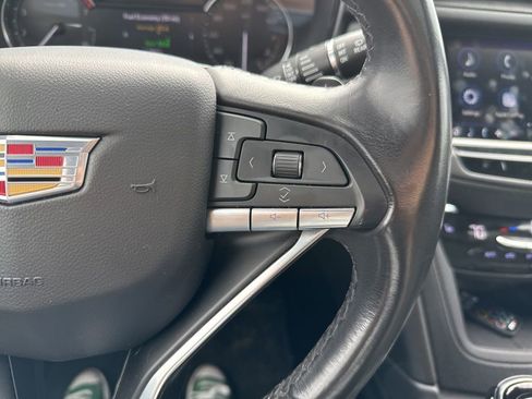 Used 2022 Cadillac XT6 Luxury image 12