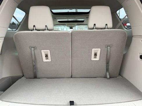 Used 2023 GMC Acadia Denali w/ Denali Ultimate Package image 13